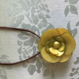 NEW Lucite and Leather Flower Necklace